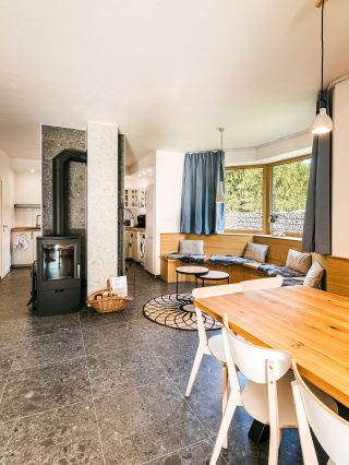 Prostorné, útulné a plné světla, takové místo je ideální pro Váš pobyt🌿 Kdy se u nás zastavíte Vy? #jeseníky #jeseniky...